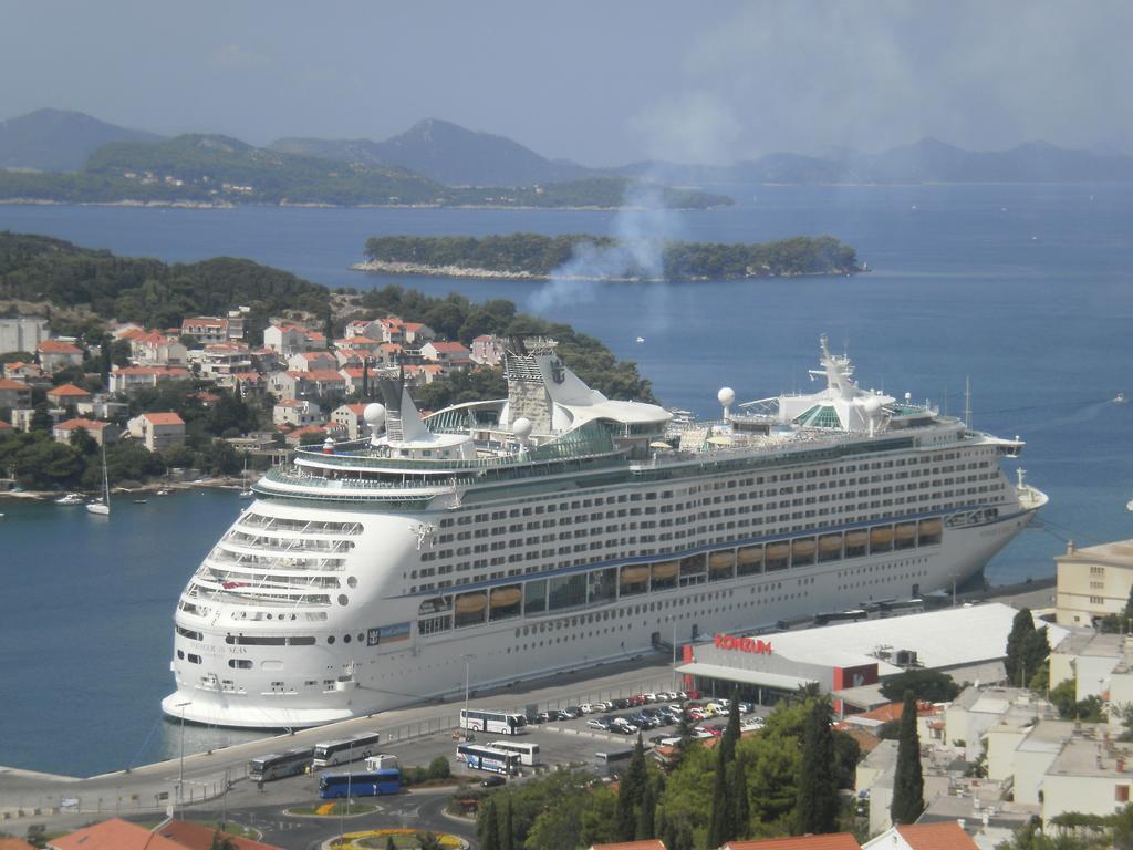 Rooms Anela With Large Common Tarrace And Beautiful Sea View Dubrovnik Oda fotoğraf